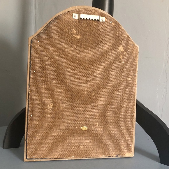 Santa looking out window Decor - Picture 2 of 2